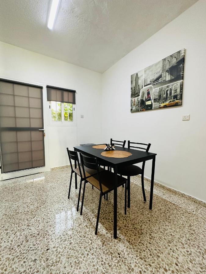 Arya Seaview Apartment In The Heart Of Coral Bay (Adults Only) Eksteriør billede