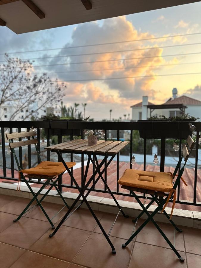 Arya Seaview Apartment In The Heart Of Coral Bay (Adults Only) Eksteriør billede